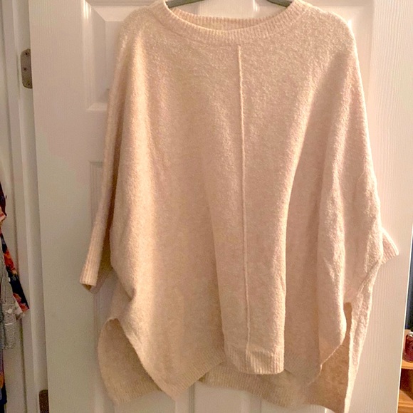 Lou and grey boucle tunic side slit SZ M/L - Picture 1 of 3